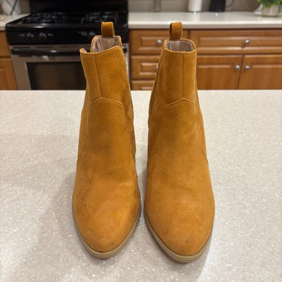 Womens Pull On Boots  Sz 7.5 Brown Suede Western Office Career Business 3" Heel - Picture 3 of 9